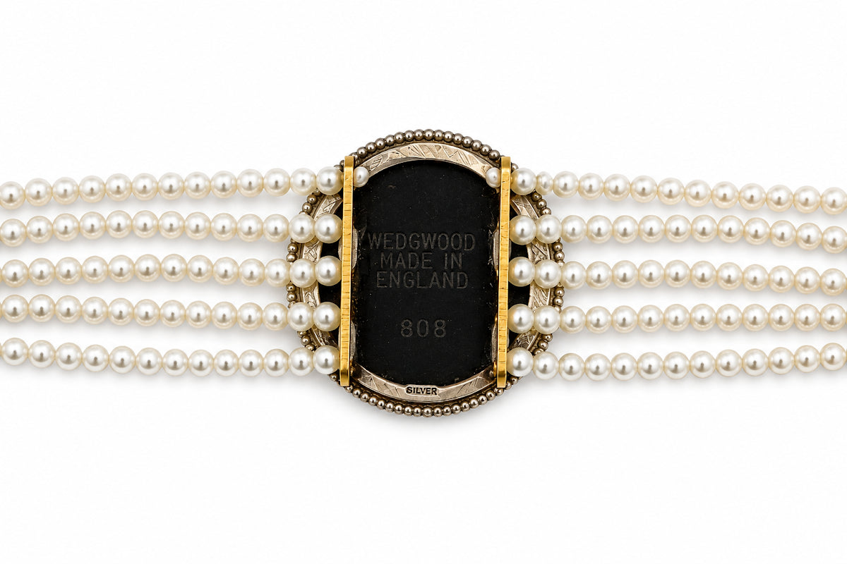Vintage Wedgwood Pearl Bracelet (BBS_MWCB007)