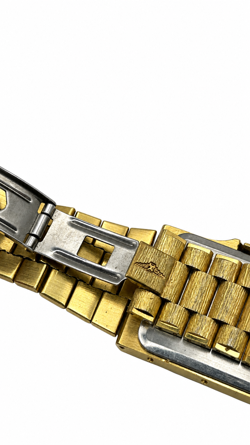 Vintage Longines Quartz Bark-Texture Tank Wristwatch