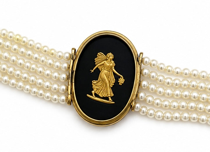 Vintage Italian Wedgwood necklace