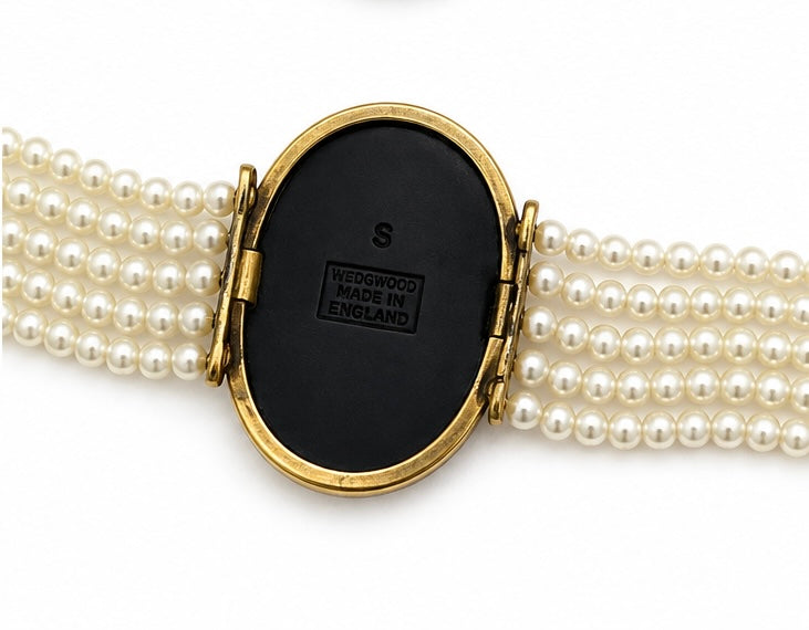 Vintage Italian Wedgwood necklace