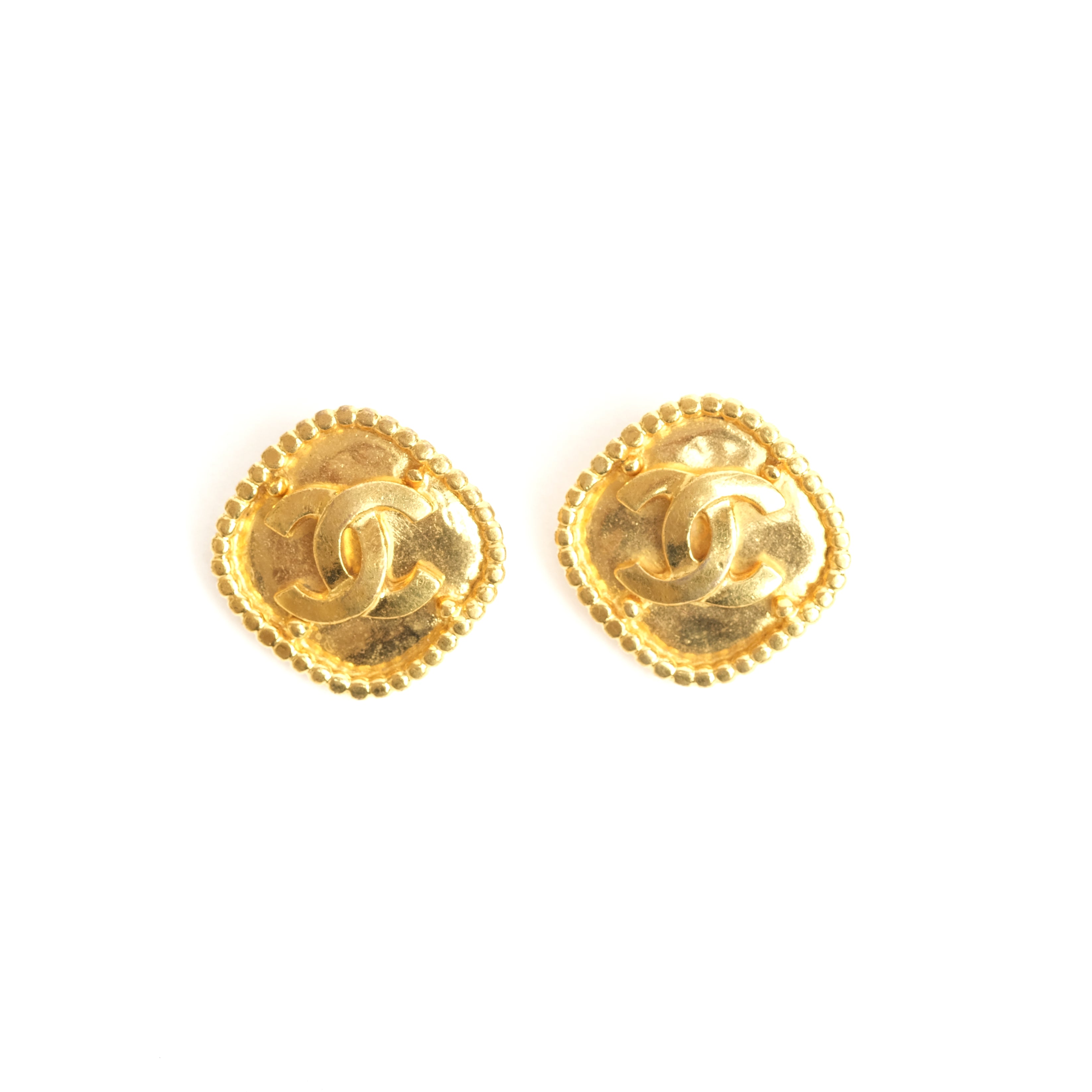 VINTAGE CHANEL CUSHION SQUARE CC EARRINGS - beg borrow steal studio