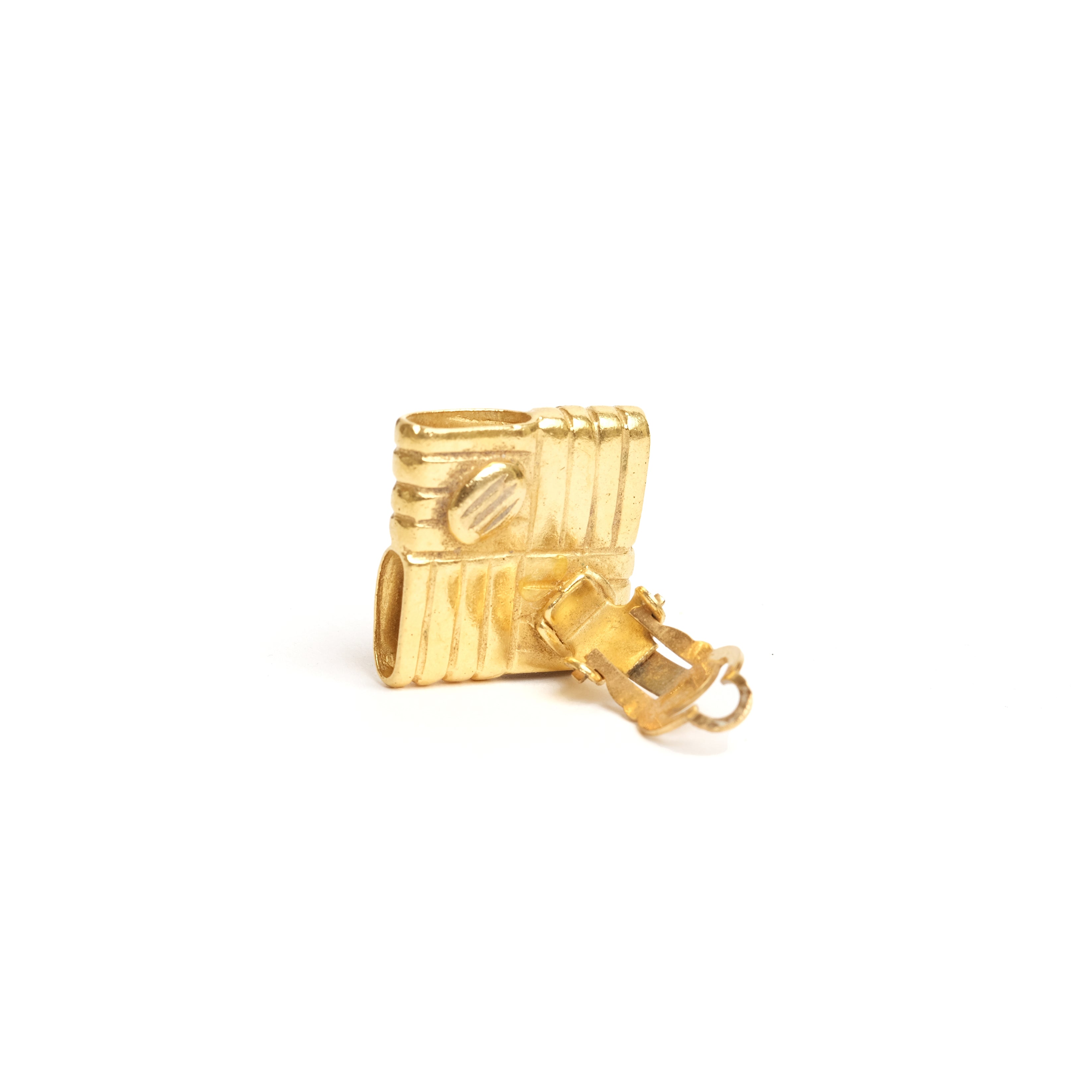 VINTAGE CHANEL TEXTURED GRID SQUARE CC EARRINGS - beg borrow steal studio