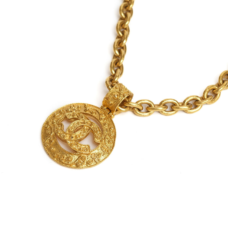 VINTAGE CHANEL CC LOGO MEDALLION NECKLACE - Beg Borrow Steal Studio