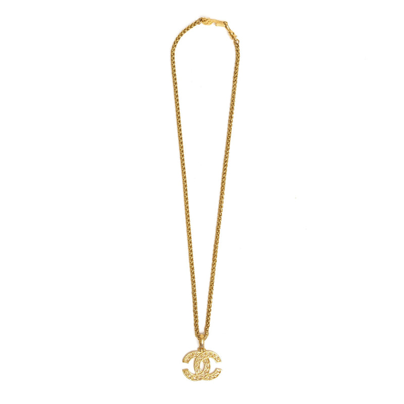 VINTAGE CHANEL 95A WAVY HOLLOW BALL PENDANT NECKLACE - Beg Borrow Steal Studio