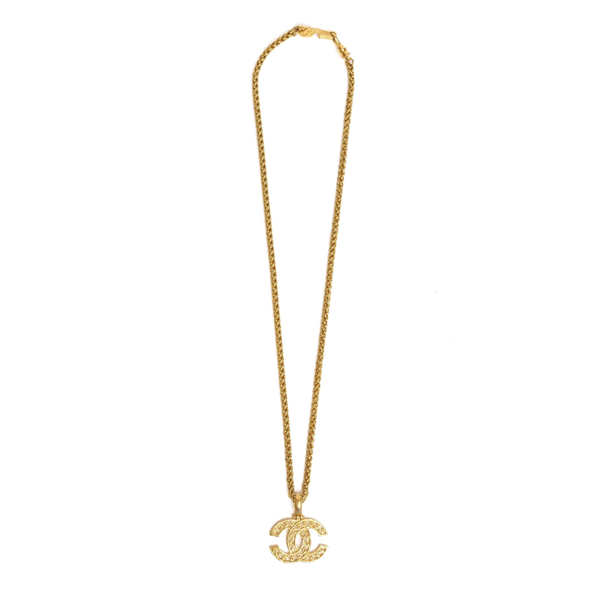 VINTAGE CHANEL 95A WAVY HOLLOW BALL PENDANT NECKLACE - Beg Borrow Steal Studio