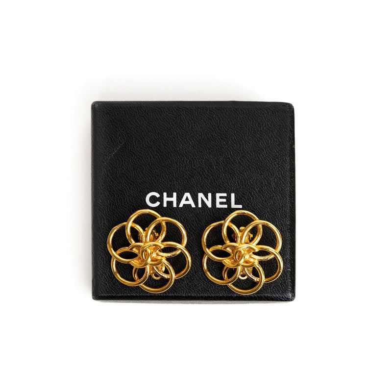 VINTAGE CHANEL OPENWORK WIRE FLOWER LOOP EARRINGS - beg borrow steal studio