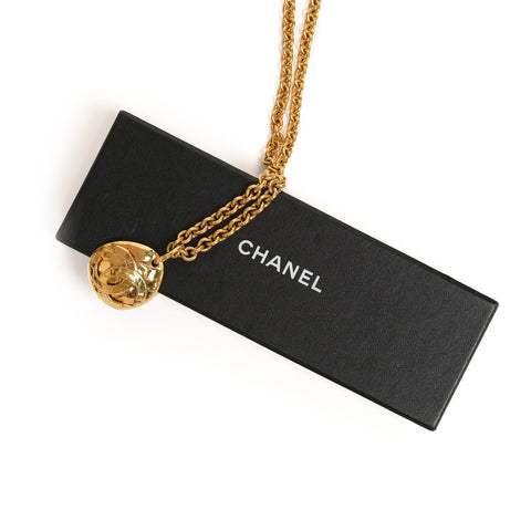 VINTAGE CHANEL GOLD CC MEDALLION CHAIN NECKLACE - Beg Borrow Steal Studio