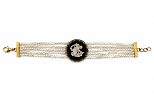 Vintage Wedgwood Pearl Bracelet