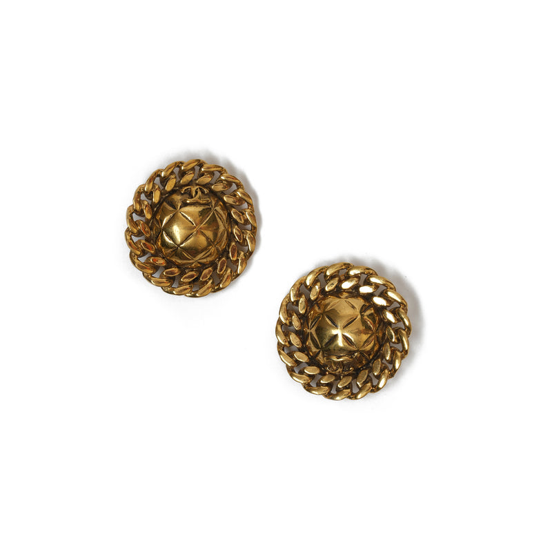 VINTAGE CHANEL QUILTED GOURMETTE CHAIN EDGE EARRINGS - beg borrow steal studio