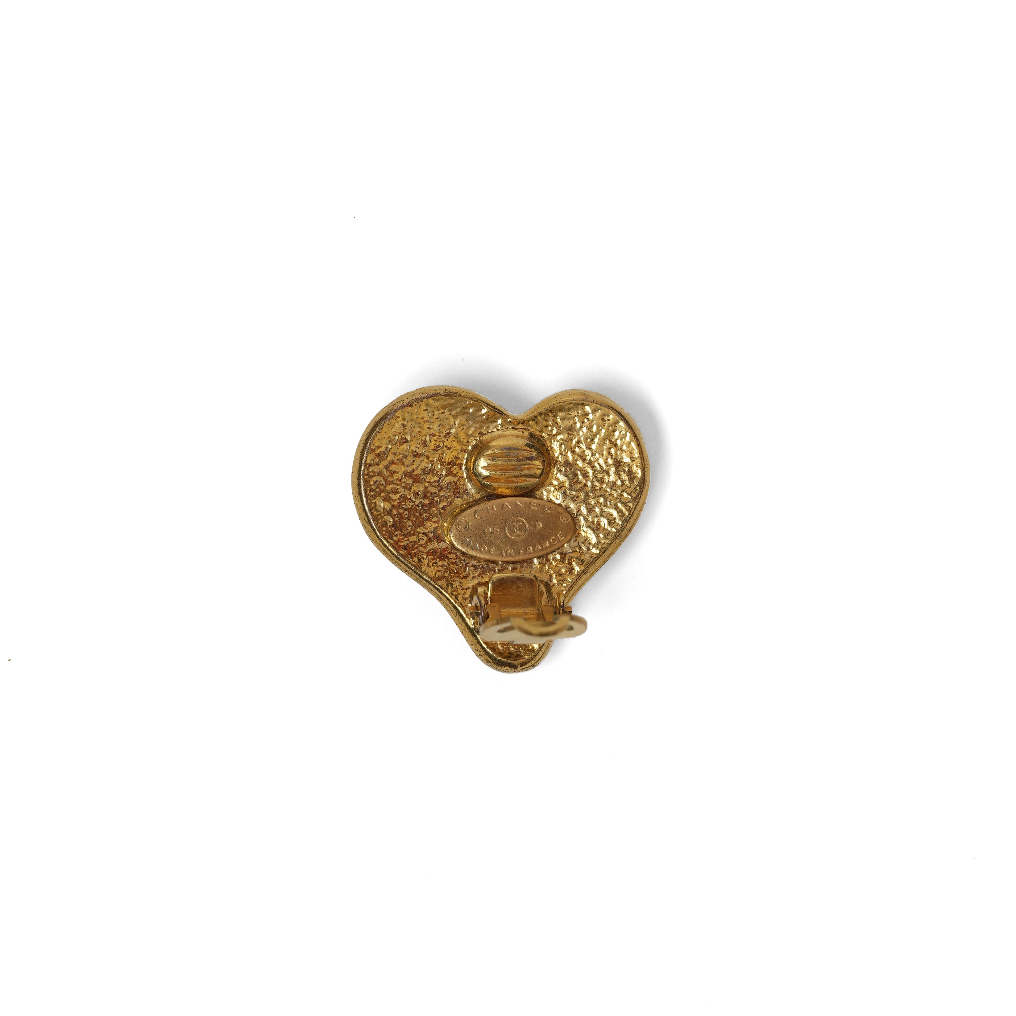 VINTAGE CHANEL CC HEART MOTIF EARRINGS - beg borrow steal studio