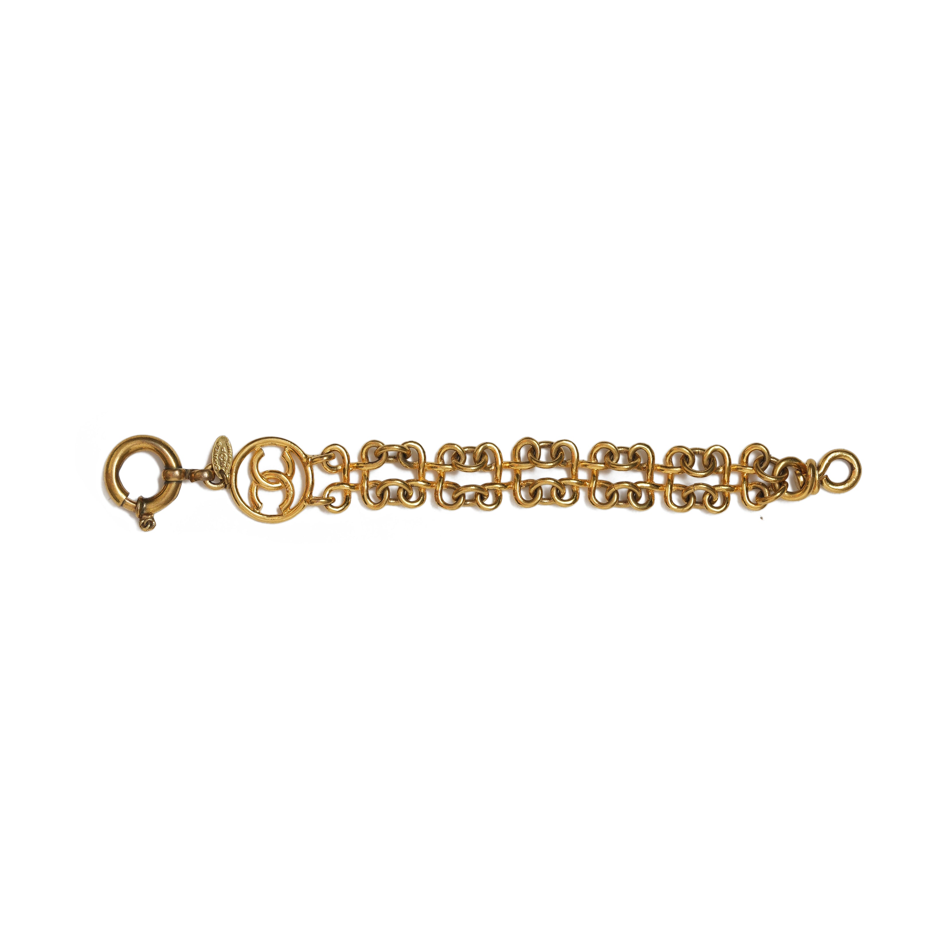 Vintage Chanel Clover/Filigree Link CC Charm Bracelet - beg borrow steal studio