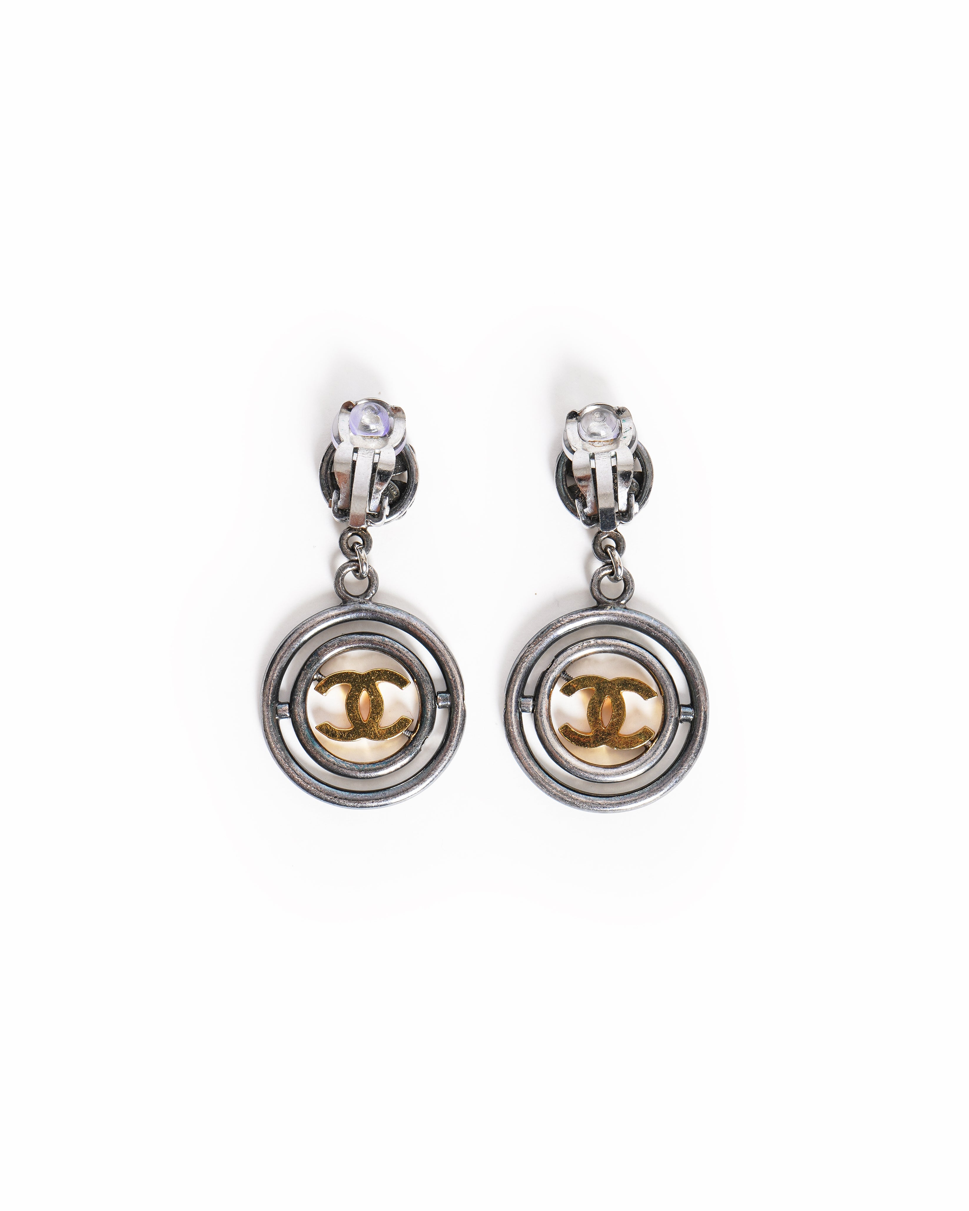 Vintage Chanel CC Logos Clover Dangle Earrings. - beg borrow steal studio