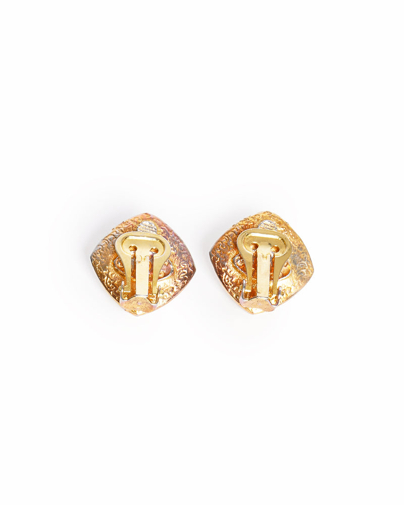 Vintage Chanel Textured CC Pearl Earrings - beg borrow steal studio