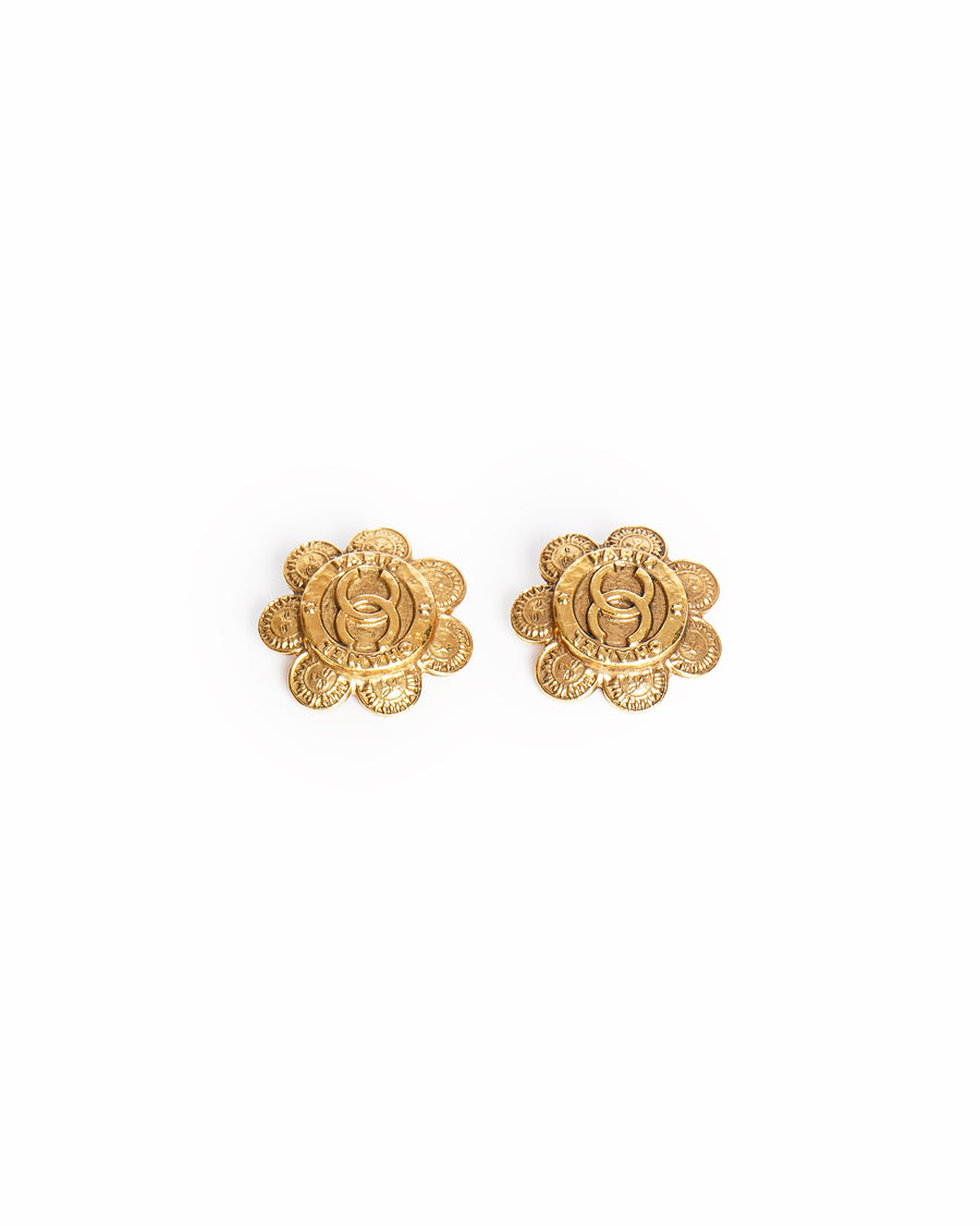 Vintage Chanel CC Logo Round Flower Earrings