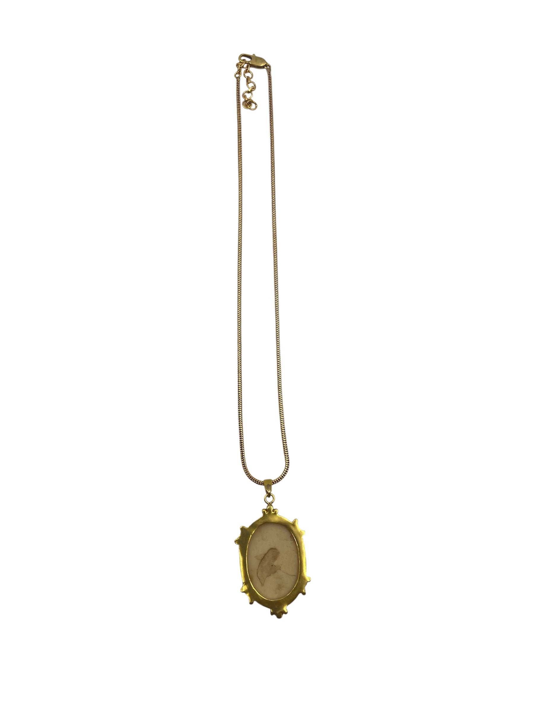 Vintage Cameo Necklace - Detail Angle 2 (BBS_MWCN070)