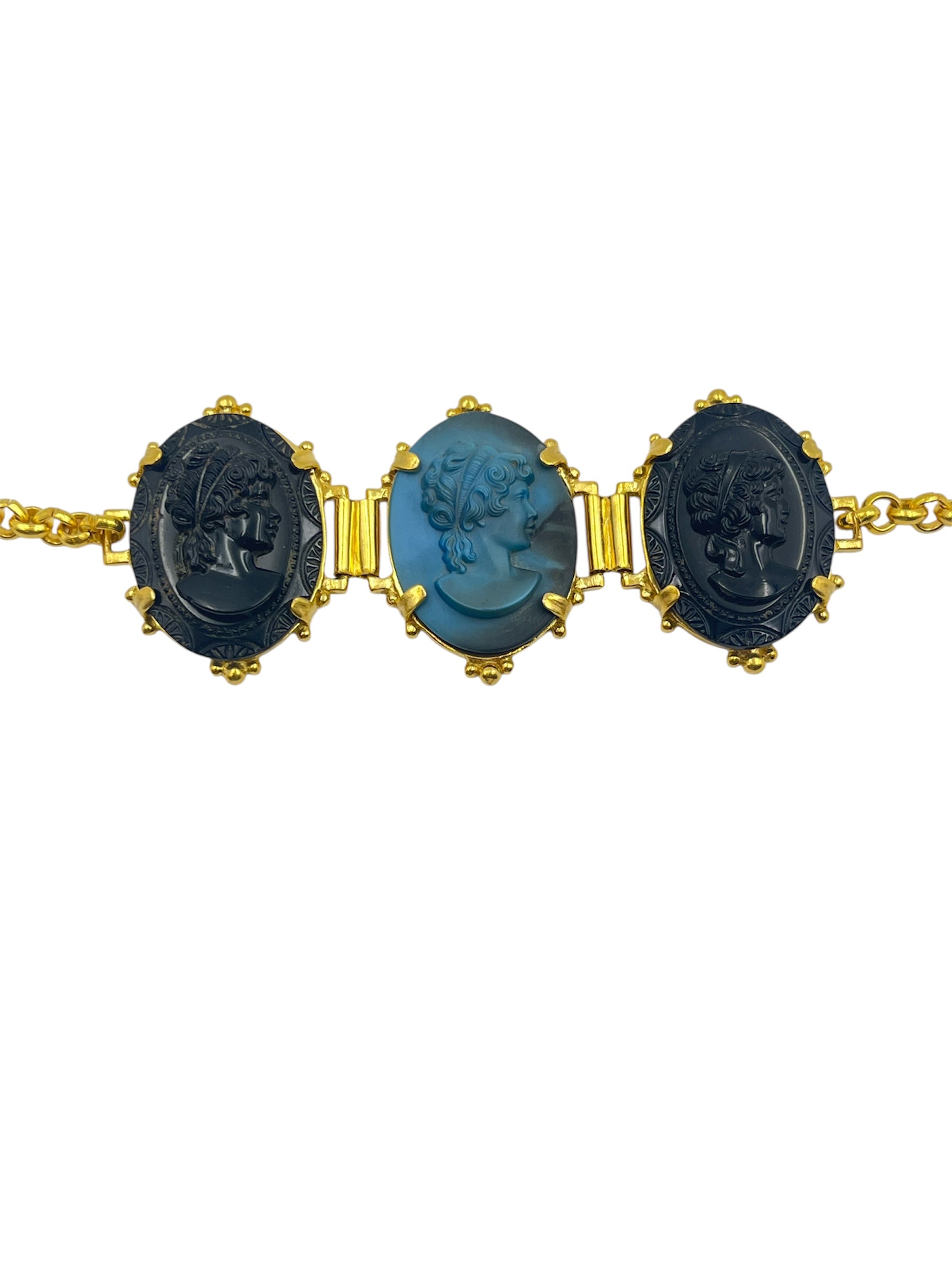 Vintage Cameo Necklace - Detail Angle 5 (BBS_MWCN078)