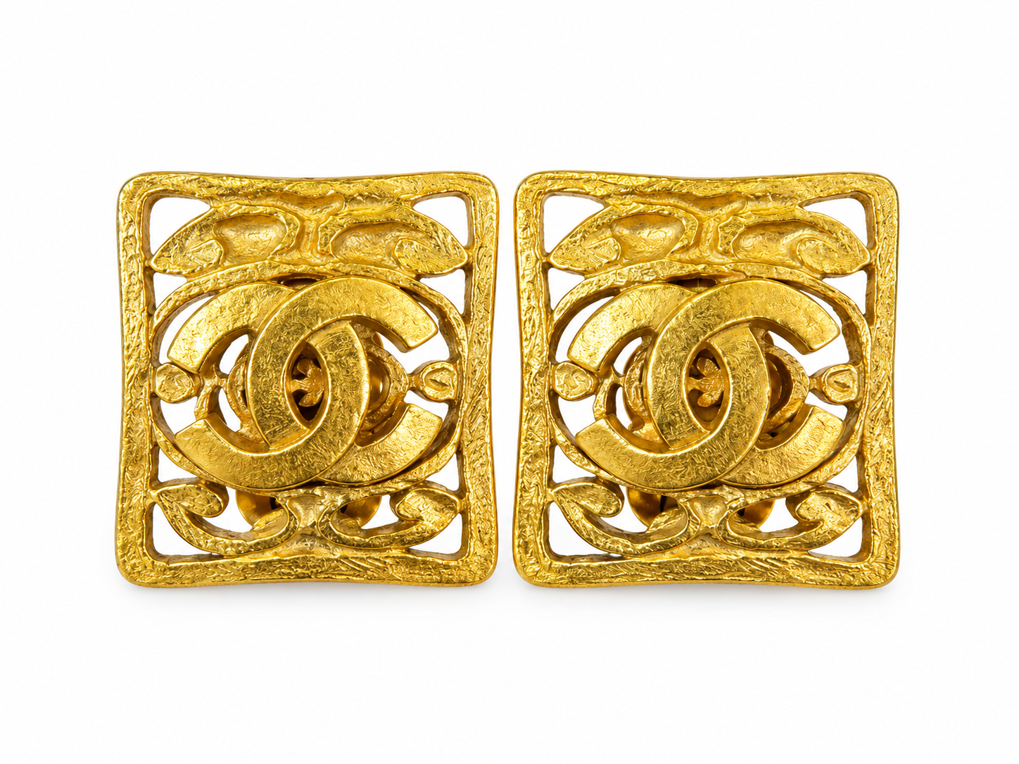 Vintage Chanel  Cc and gold plated Earrings