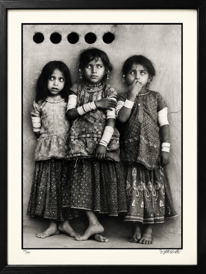 Jyoti Bhatt - Harijan Girls, Banni, Kutch (1971)