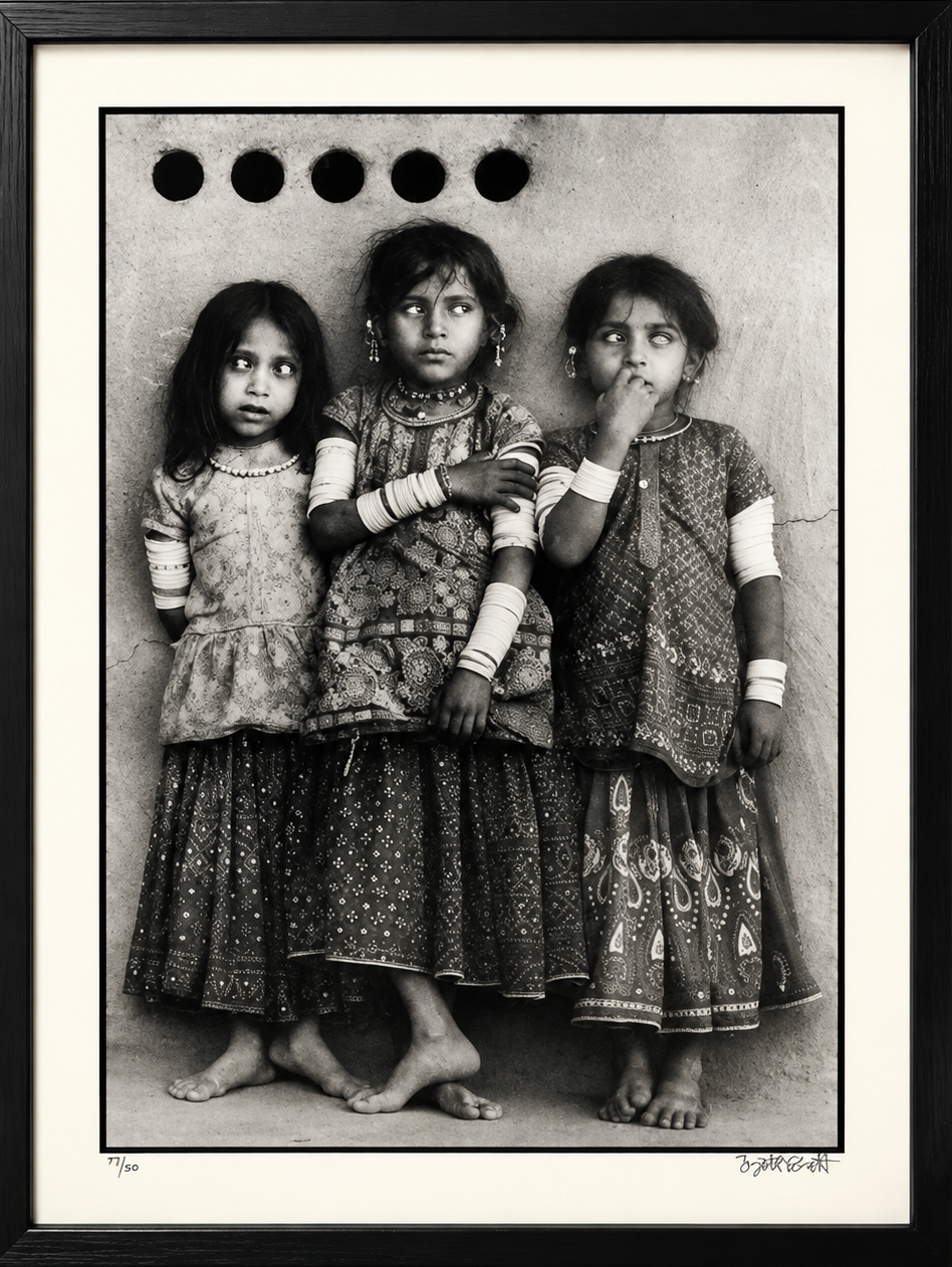 Jyoti Bhatt - Harijan Girls, Banni, Kutch (1971)