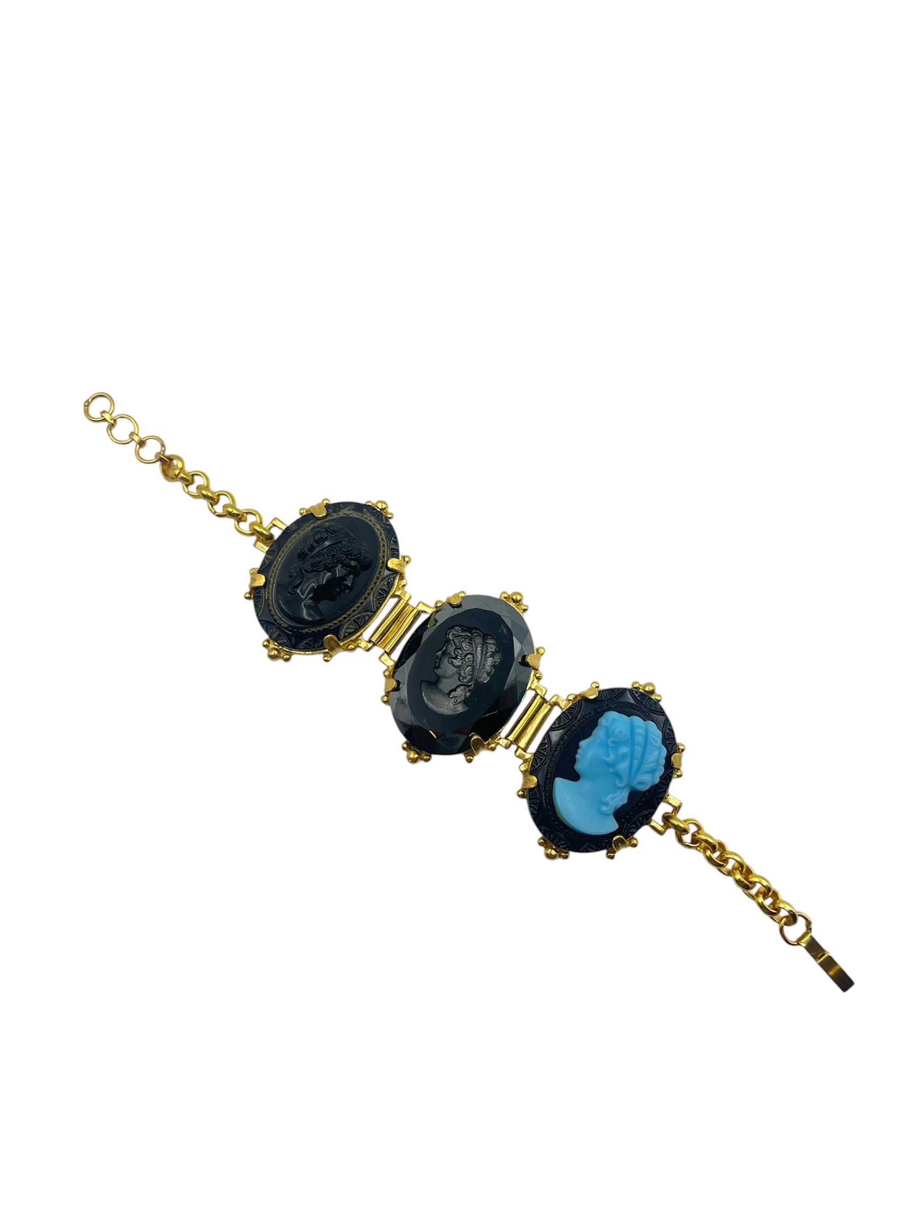 Vintage Italian Cameo Bracelet - Curled Display View (BBS_MWCB014)
